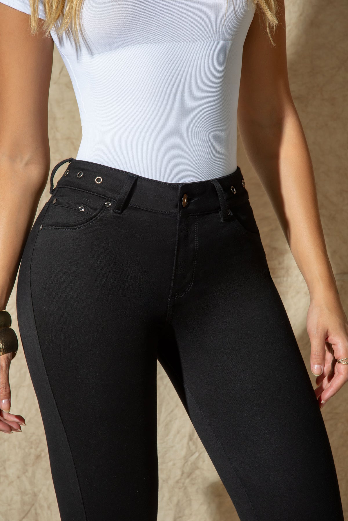 V07280 JEAN 1 BOTON DELUXE